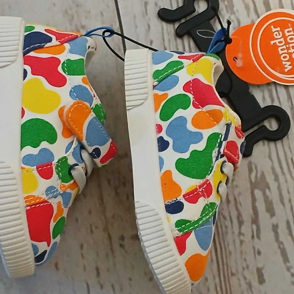 Wonder Nation infant casual canvas print sneakers multi colored size 4